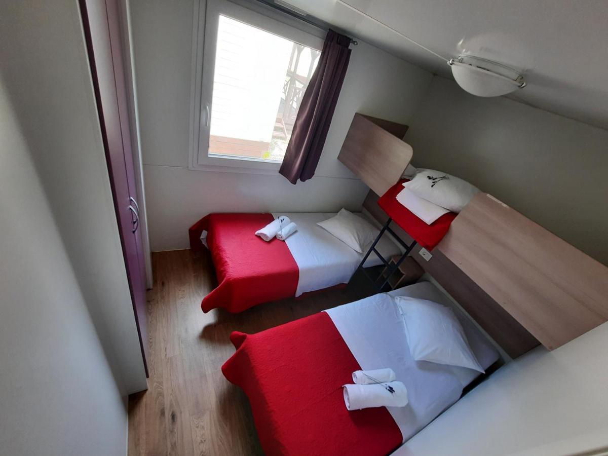 Kamp Rujno Hotell Starigrad Paklenica Eksteriør bilde