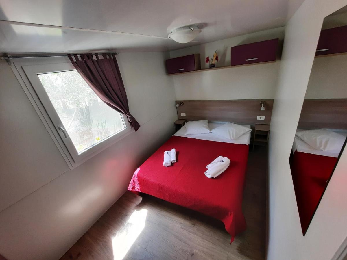 Kamp Rujno Hotell Starigrad Paklenica Eksteriør bilde