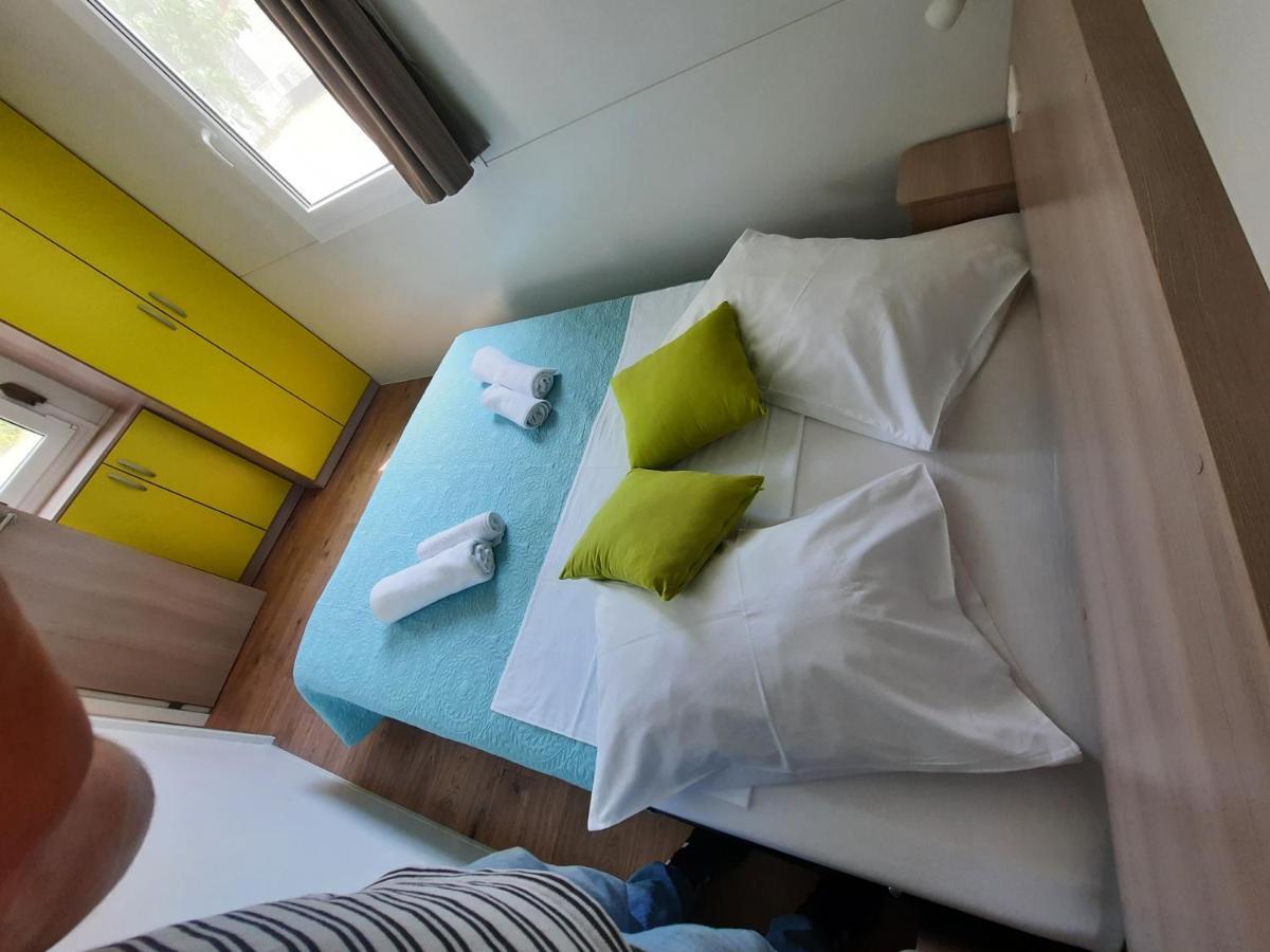 Kamp Rujno Hotell Starigrad Paklenica Eksteriør bilde