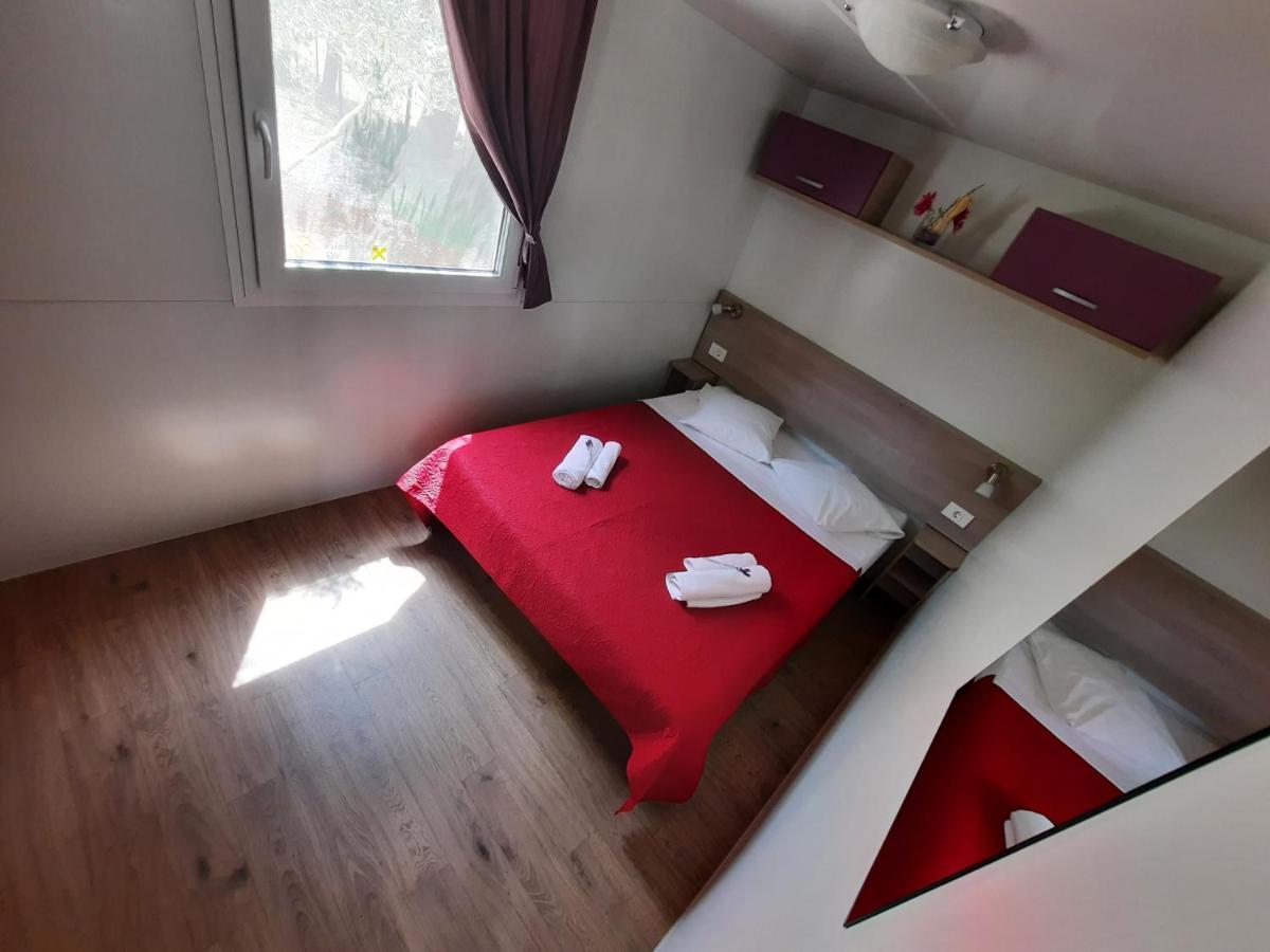 Kamp Rujno Hotell Starigrad Paklenica Eksteriør bilde