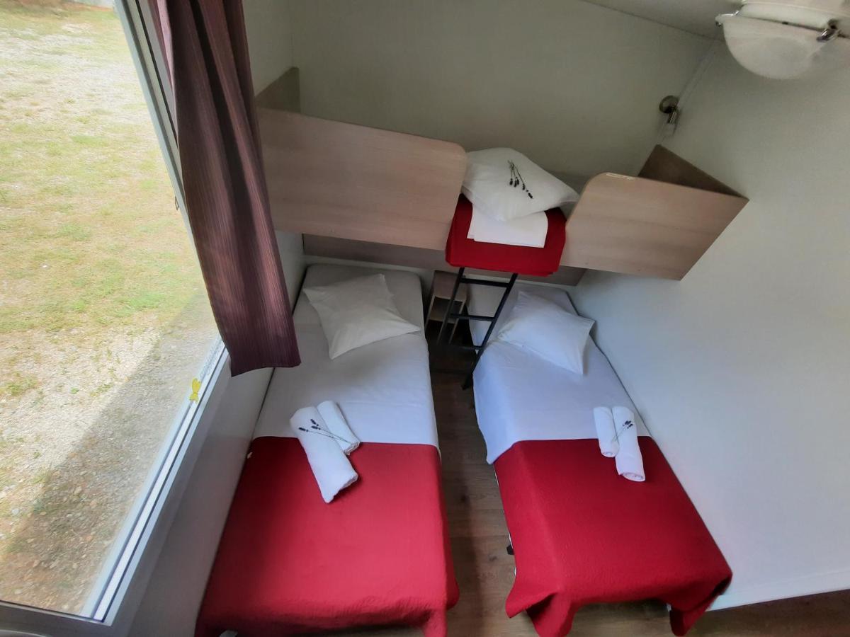 Kamp Rujno Hotell Starigrad Paklenica Eksteriør bilde