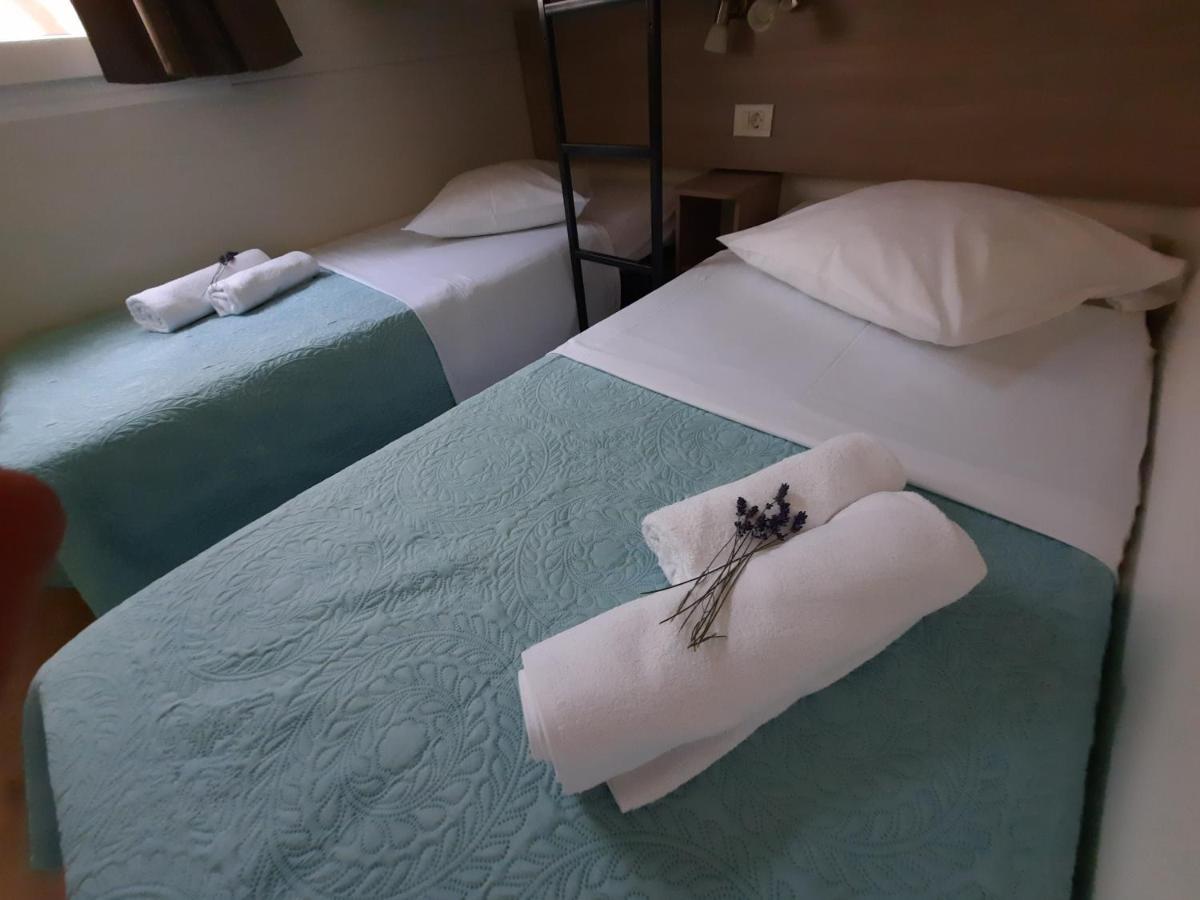 Kamp Rujno Hotell Starigrad Paklenica Eksteriør bilde