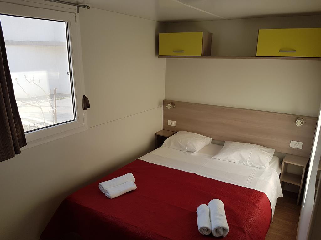 Kamp Rujno Hotell Starigrad Paklenica Eksteriør bilde