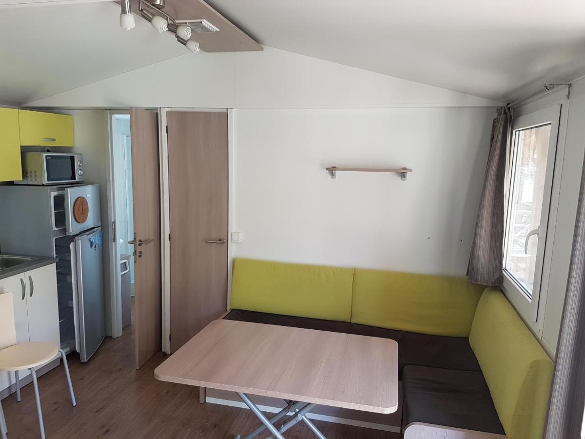 Kamp Rujno Hotell Starigrad Paklenica Eksteriør bilde